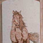 Deska Koń" pirografia, handmade, ozdoba - 