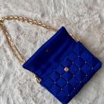 Torebka ręcznie pleciona kobaltowa z koralikami | elegancka kopertówka handmade - Podszewka