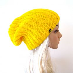żółta czapka unisex