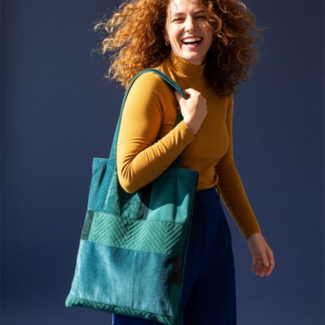 Welurowa shopperka patchwork butelkowa zieleń – unikatowa torba handmade