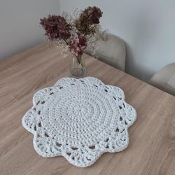 Podkładka szydełkowa na stolik 46cm