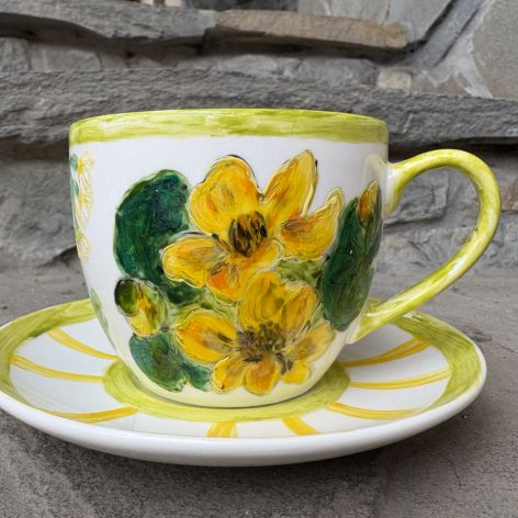 Porcelanowa, ręcznie malowana wiosenna filiżanka 