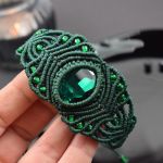 Duża bransoletka z kryształem - ciemna zieleń - duża bransoletka