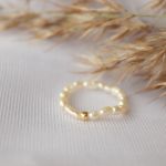 Pierścionek z pereł - Pierścionek ze złotą kuleczką
