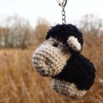 Czarna owca - brelok, zawieszka do torebki - 