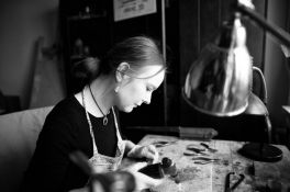 Rozmowa z właścicielką pracowni Caltha Jewellery Rozmowa z właścicielką pracowni Caltha Jewellery