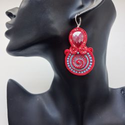 Bloody kolczyki sutaszowe