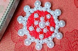 Broszka a la śnieżynka