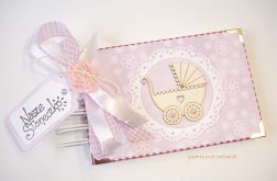 Album dla dziewczynki z wózkiem fioletowy