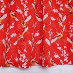Spódnica japońskie żurawie na czerwonym tle - żurawie