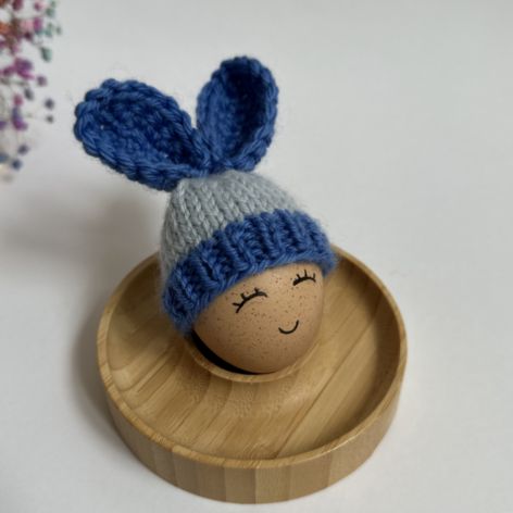 Czapeczka na jajka wielkanocne, uszy (nieb-błęk)