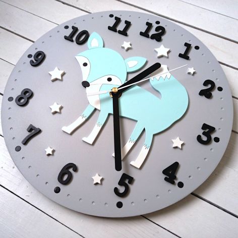 Zegar ścienny dla dziecka z miętowym liskiem i gwiazdami