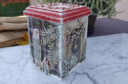 Świąteczne ręcznie zdobione pudełko ze świecznikiem duże