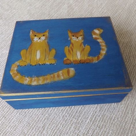 Pudełko malowane duże - Koty w błękicie
