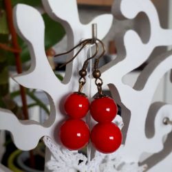 Kolczyki handmade czerwone z dwoma kuleczkami