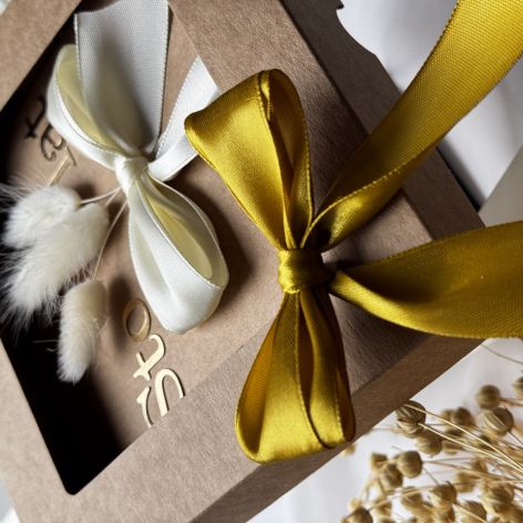 Urodzinowa elegancka kartka w pudełku