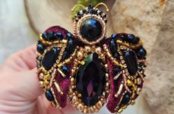 Ekskluzywna broszka żuk z koralików i kryształów