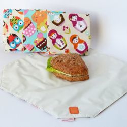 wielorazowa śniadaniówka mata do kanapek JULABAGA wąsy