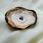 Broszka kwiat czekoladowokremowy - broszka kwiat z materiału