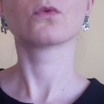 Małe czarne, srebrne kolczyki  - Prezentacja