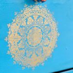 Niebieska szafka na buty, mandala , ceramiczne uchwyty - 