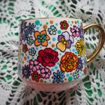 Ręcznie malowany kubek w kwiaty Super MAMA - z okazji narodzin dziecka