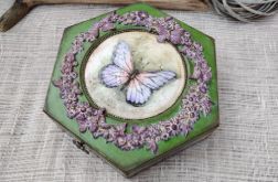 Szkatułka "Lawendowy Motyl" – ręcznie zdobione pudełko decoupage