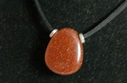 Piasek pustyni - kamień tysiąca słońc, delikatny wisiorek