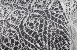 Ażurowa chusta z jedwabiem