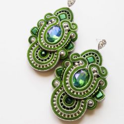 Zielono-srebrne kolczyki z kryształkami