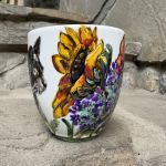 Porcelanowy kubek ręcznie malowany Koty i kwiaty  - 