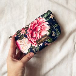 Portfel portmonetka kosmetyczka z weluru w kwiaty