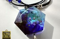 Siostra Burzy - długi wisior z żywicy