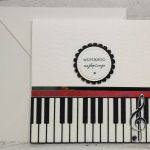 Kartka z motywem pianina 2 - kartka muzyczna