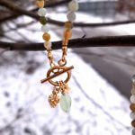 LIST OD LEŚNYCH ELFÓW - naszyjnik złocony z szyszką - 