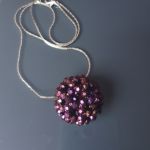 Naszyjnik Purple ball - 