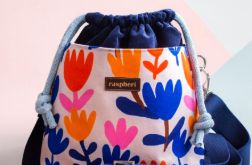 Granatowa listonoszka z kominem z weluru – minimalistyczne kwiaty, handmade