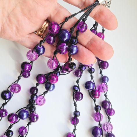 Wrzosowy naszyjnik z koralików i sznurka