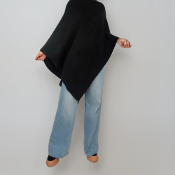 Ponczo damskie, klasyczna narzutka