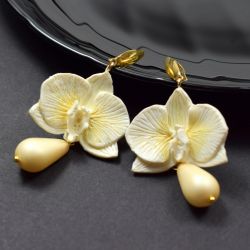 Kolczyki orchidee ze szklaną kroplą - kremowo-złote
