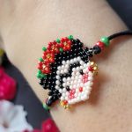 Bransoletka na sznurku Frida w czerwonym z koralików Preciosa - Bransoletka na sznurku Frida w czerwonym z koralików Preciosa