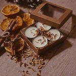 ŚWIĄTECZNY ZESTAW PREZETOWY Z WOSKAMI DO KOMINKA  - zestaw prezentowy święta choinka świeca sojowa