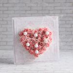 Ślubne kwiatowe serce w perłach - Kartka bok