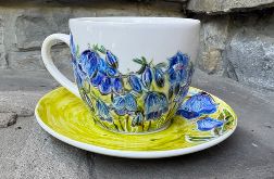 Ręcznie malowana porcelanowa filiżanka Niebieskie kwiaty