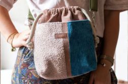 Różowa listonoszka z kominem patchwork