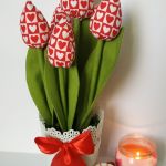 Kwiaty tulipany w doniczce - 