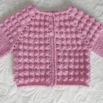 Sweterek bąbelkowy -różowy - przód 2