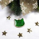 Wisiorek z żywicy, zielony kotek, kocia biżuteria - Zielony wisiorek z żywicy, kotek, kocia biżuteria