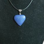 Granatowy matowy Lapis Lazuli, wisiorek z serduszkiem  - 