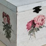 Chustecznik róże vintage - pudeo na chisteczki vintage
